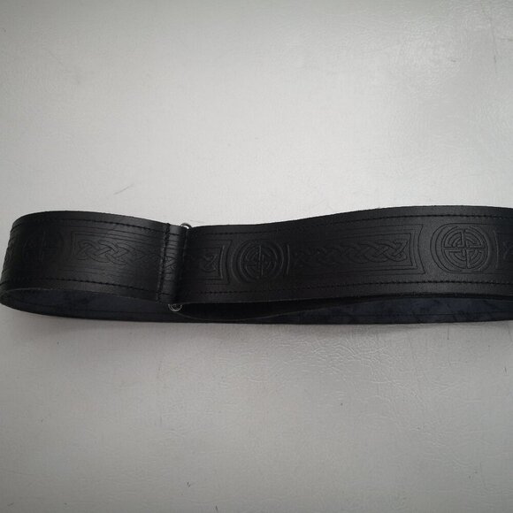 Scottish Highlander Black Size XL Leather Embossed Celtic Kilt Belt Only - Picture 1 of 6